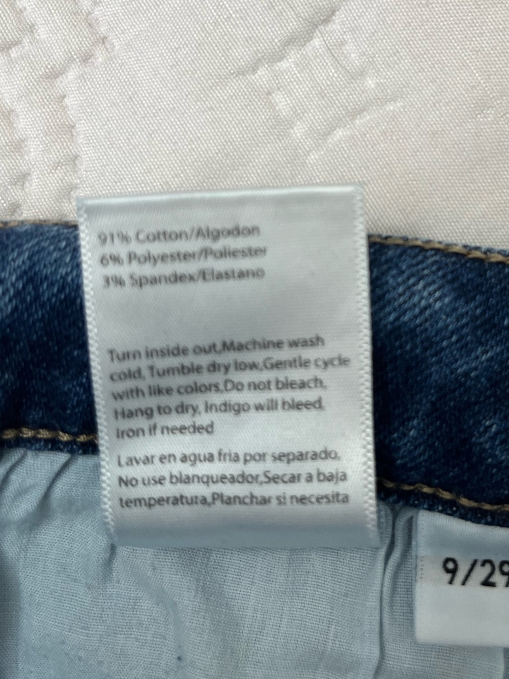 Risen Mid Rise Straight Denim Jeans size 9/29 - Picture 14 of 16
